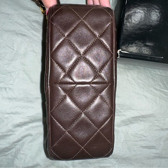 1989-1991 Vintage Chanel Lambskin Camera Bag - Picture 3 of 16